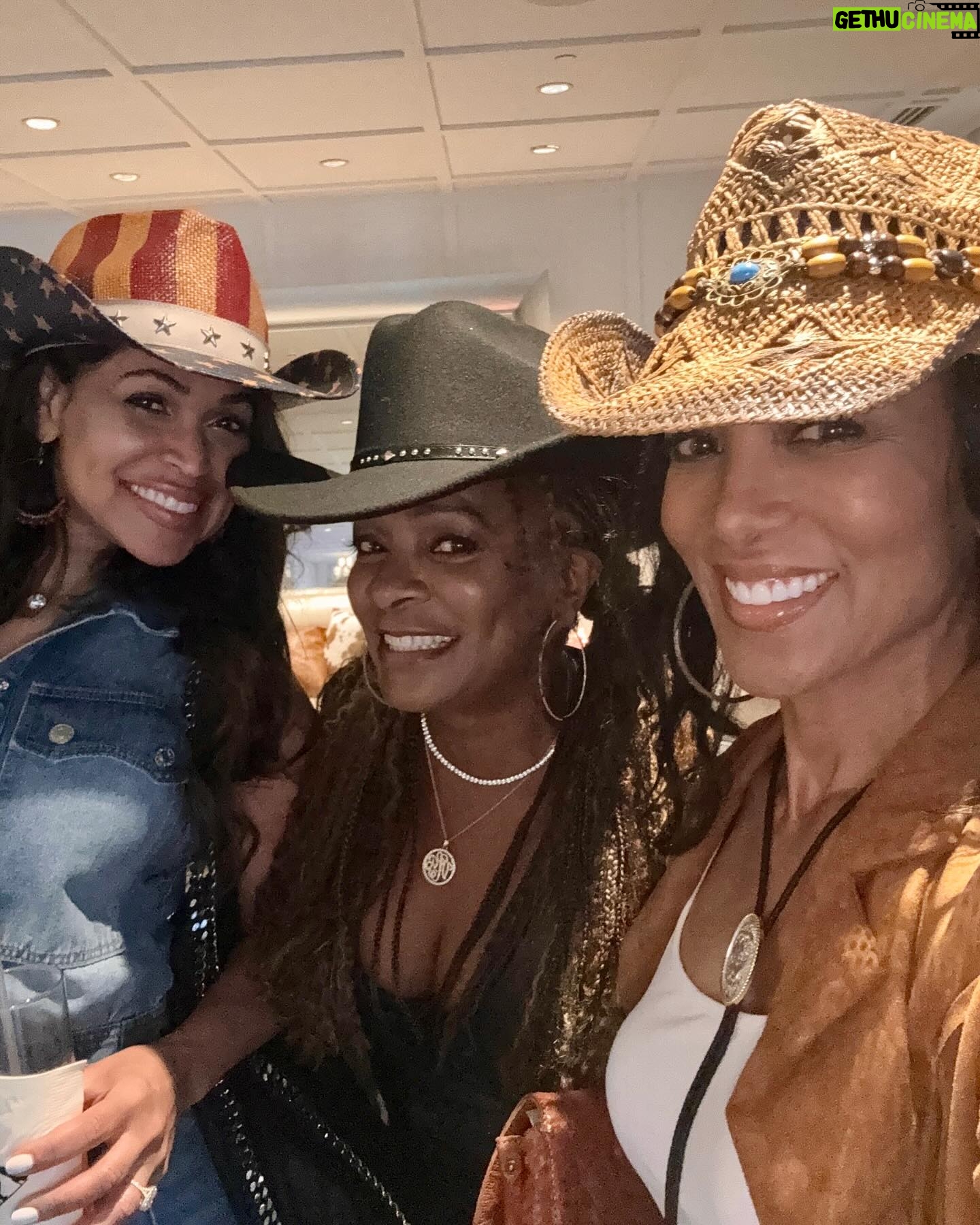 Vanessa Bell Calloway - 5.2K Likes - What a wonderful fun time at @niecynash1 bday bash #happybday my #pisces sister. I’m up next!!!!