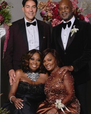 Vanessa Bell Calloway Instagram - Not everyone is blessed enough to say that they have a #BFF for 37 years but I am! @starjonesesq you get me and you love me and my family just as we are and we love you! I pray that this year is as awesome as you are and that God continues to bless you every way possible. Happy birthday my friend my soror I love you to the moon and back 😘😘💃🏽💃🏽💃🏽🥳🥳🥳🎉🎉🎉💕💚