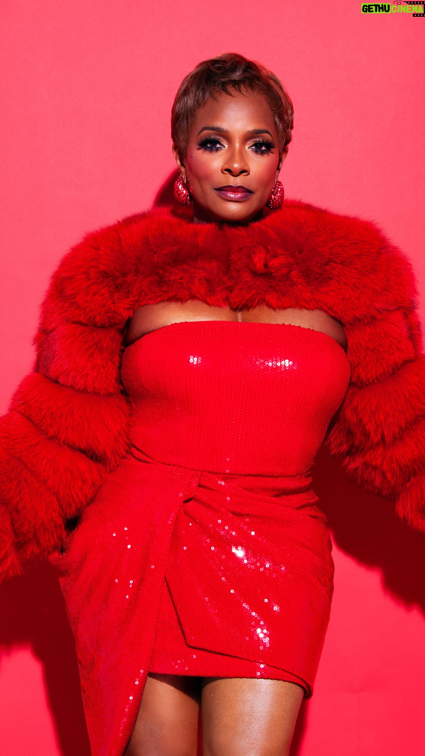 Vanessa Bell Calloway - 11.9K Likes - That @mrdblanks is a bad boy!!! My favorite photographer to shoot with and I’ll go all the way to #atl for a birthday photoshoot! Thanks for making this beautiful video for my birthday! Thanks @designer_elijah_ for the beautiful hairdo @paintedbyjeremy for my beautiful makeup @truthandcon for my fly wardrobe My #atl glam squad has always made me feel beautiful over the years and I love y’all to the moon and back!!! 😘😘😘💃🏽💃🏽💃🏽🍾🍾🥳