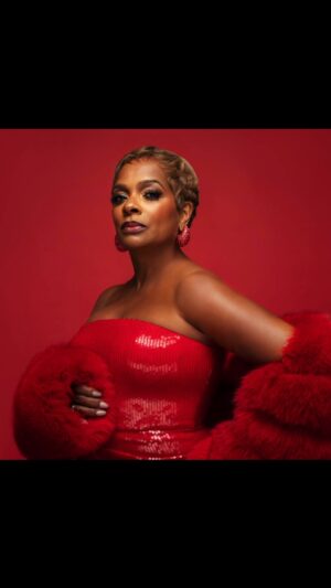 Vanessa Bell Calloway Instagram - HAPPY BIRTHDAY TO ME!!! Today March 20th is my 68th birthday!!! Anyone that knows me knows I LOVE MY BIRTHDAY!! Age ain’t nothing but a number and this is how I do 68! Thanks @mrdblanks for my beautiful bday shoot makeup @paintedbyjeremy hair @designer_elijah_ styling by @truthandcon like my girl @missjillscott says I’m living my life like it’s golden!!
