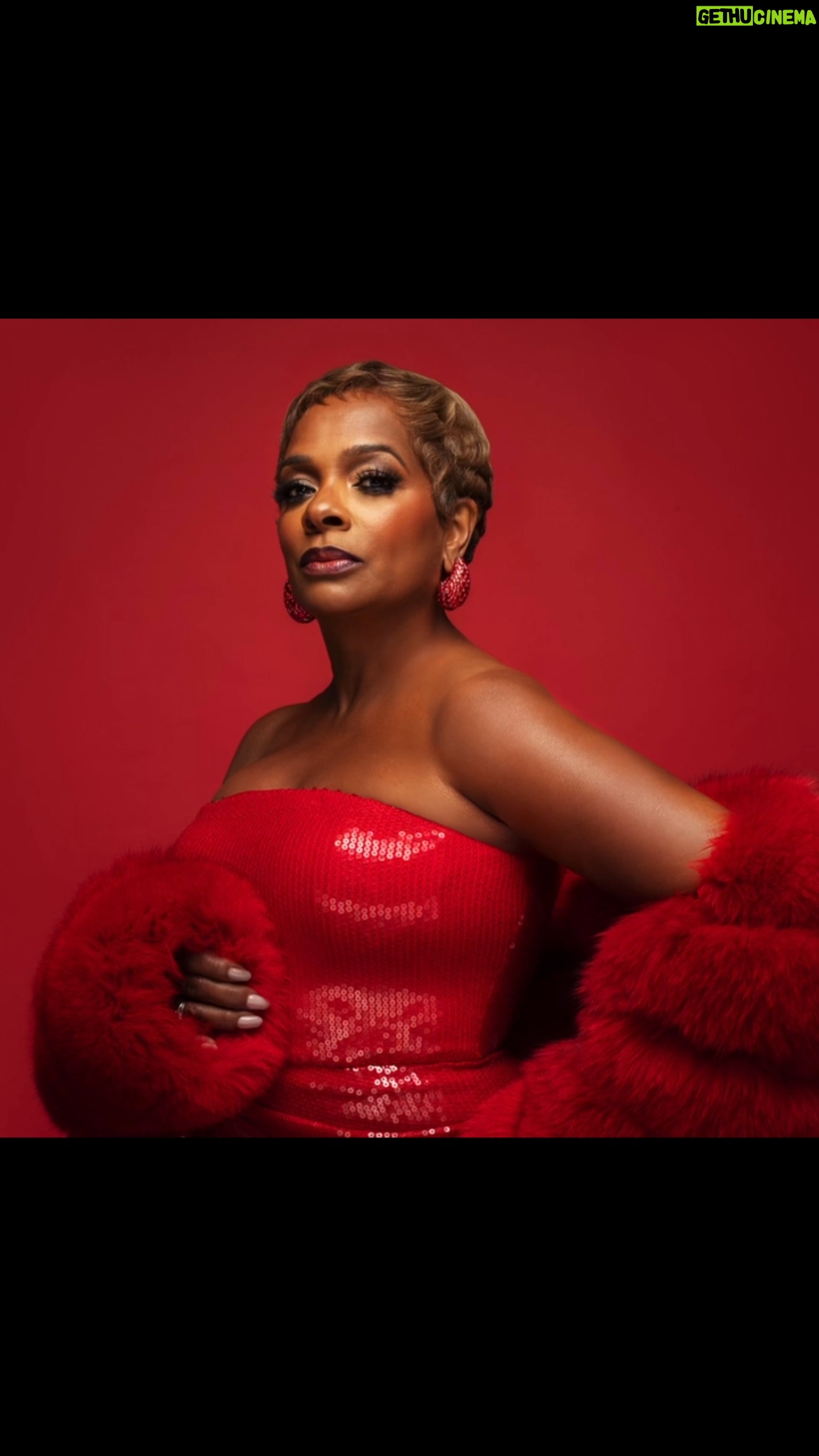 Vanessa Bell Calloway - 15.9K Likes - HAPPY BIRTHDAY TO ME!!! Today March 20th is my 68th birthday!!! Anyone that knows me knows I LOVE MY BIRTHDAY!! Age ain’t nothing but a number and this is how I do 68! Thanks @mrdblanks for my beautiful bday shoot makeup @paintedbyjeremy hair @designer_elijah_ styling by @truthandcon like my girl @missjillscott says I’m living my life like it’s golden!!