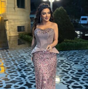 Vefa Sherifova Instagram - #dress: ( @mh__couture )
#hairmakeup: ( @nurane777 )