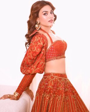 Vidhi Yadav Instagram - 🧡
.
.
.
Wearing: @worldofasra 
📷: @abhay_r_kirti
Hair by: @sushma_jadhav97