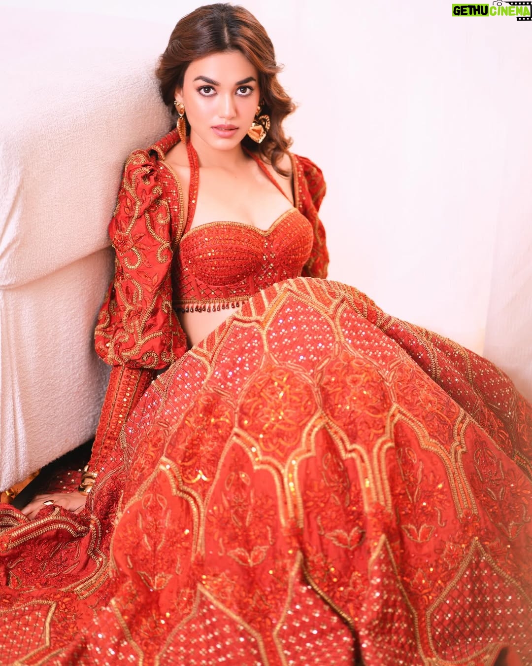 Vidhi Yadav - 439.1K Likes - 🧡
.
.
.
Wearing: @worldofasra
📷: @abhay_r_kirti
Hair by: @sushma_jadhav97
