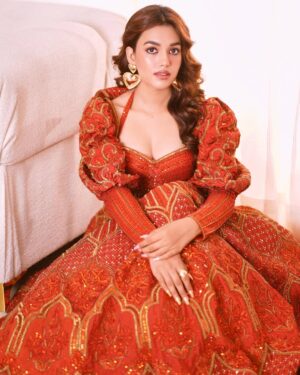 Vidhi Yadav Instagram - 🧡
.
.
.
Wearing: @worldofasra 
📷: @abhay_r_kirti
Hair by: @sushma_jadhav97