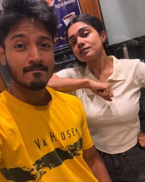 Vishnupriya Instagram - A Pondy trip to be remembered and never happen again 🧚🏼‍♀️

@eslinjoy tolerating since 2020 ❤️