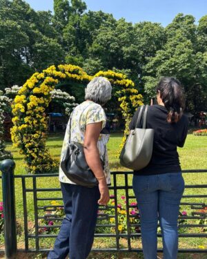 Vishnupriya Instagram - My mom ignoring me on a daily basis is her Love language ❤️

Happy birthday @arunmozhi_bodisamy