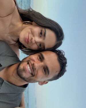 Viviana Serna Instagram - Hoy hace un año nos casamos!!! 🥹 Feliz primer aniversario amor mío, a tu lado la vida se ha vuelto más dulce y divertida! Te amo infinitas veces. ❤️❤️❤️