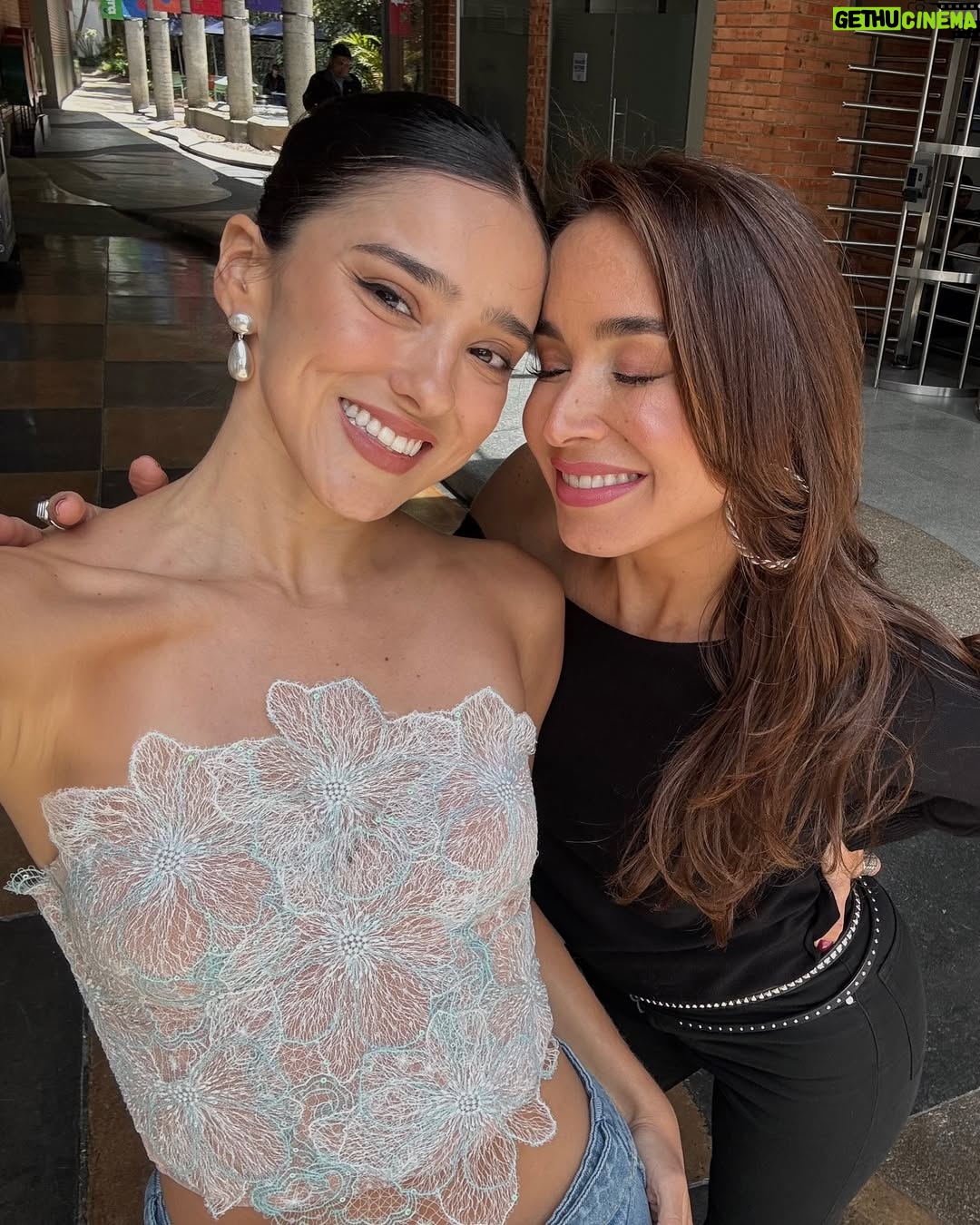 Viviana Serna - 19.5K Likes - Recuerdo más lo que sentí que lo que pasó.