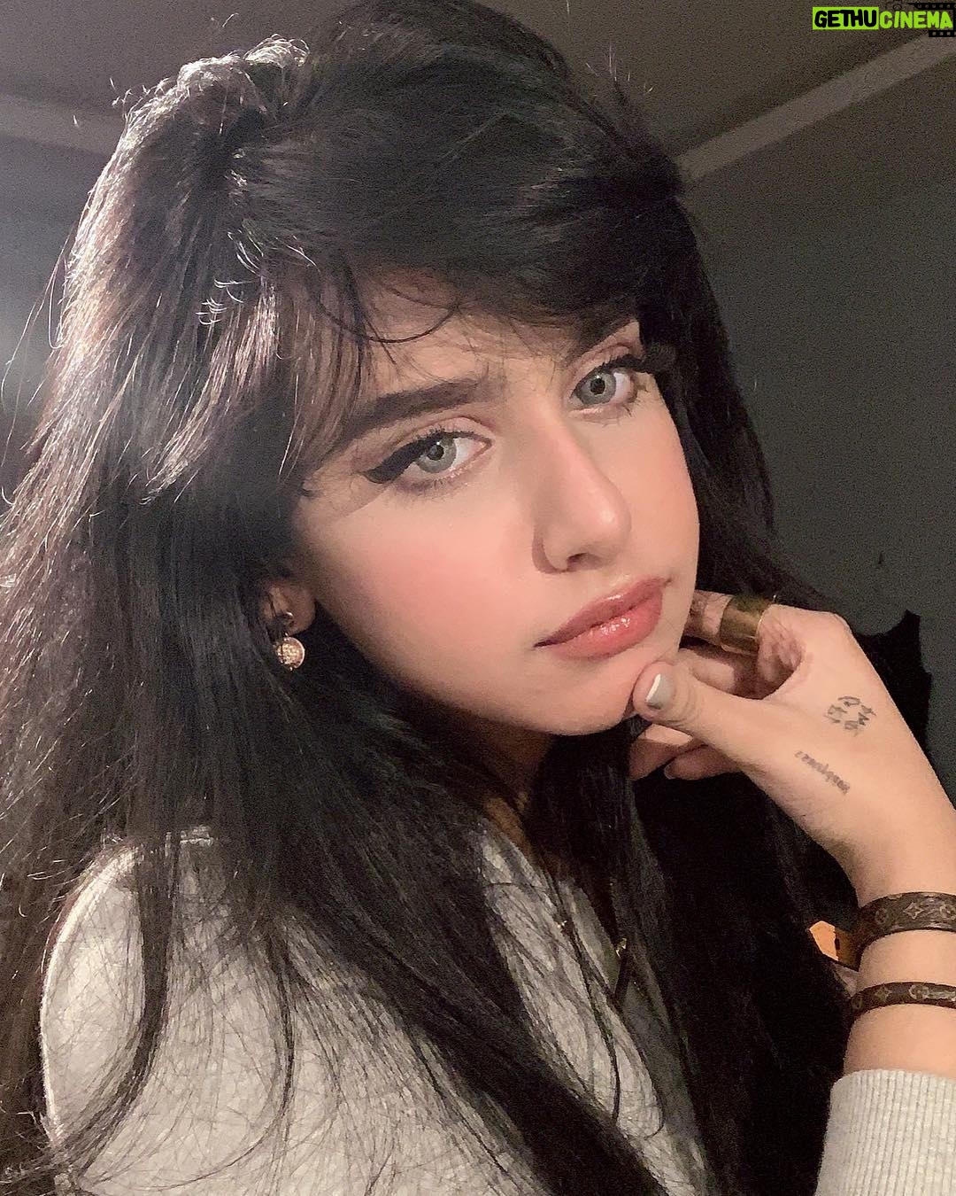 Waad Mohammed - 38.4K Likes - ليه ي حلوين م نمتو🤭😂؟؟
.
My snap: wadjda1