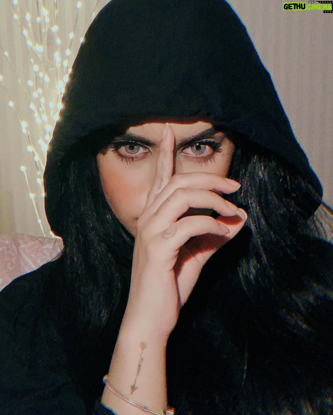 Waad Mohammed - 59.3K Likes - احبكممممم الف اللي كانو بالبث يارب عجبكم اللوك ترا مدري شسالفه سويته معكم😩❤️وكنتو الطف ناس