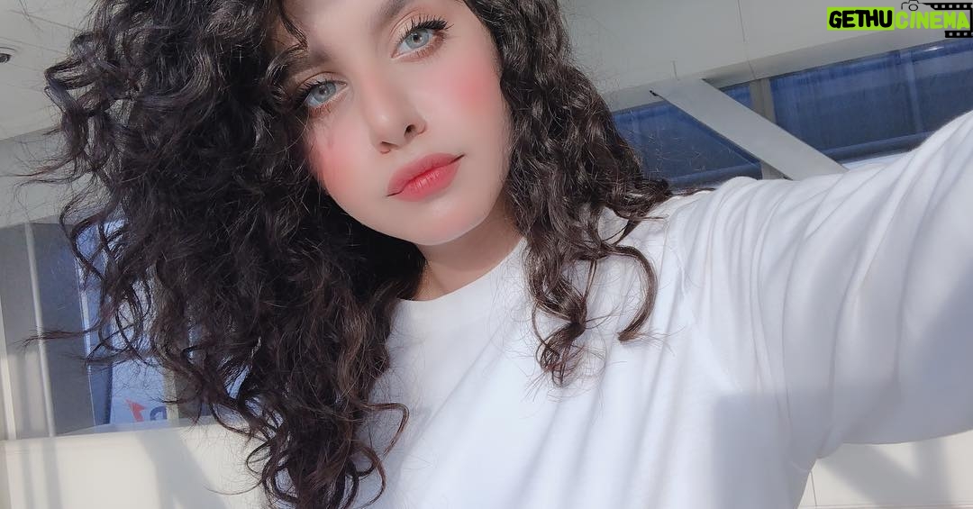 Waad Mohammed - 39.5K Likes - تعالو شوفو سنابات اليوم 💖
Wadjda1