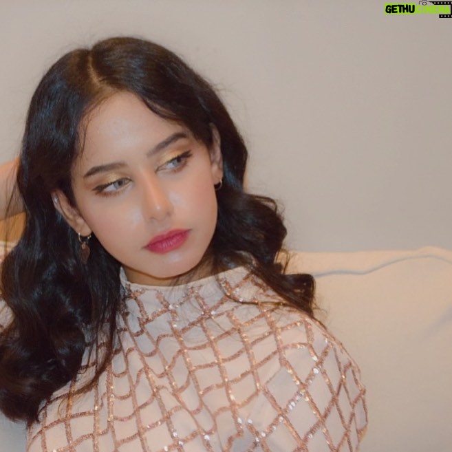 Waad Mohammed - 33.5K Likes - مساء الخير❤️
كيف روتين يومكم ؟😴
انا والله نوم وبلايستيشن😢