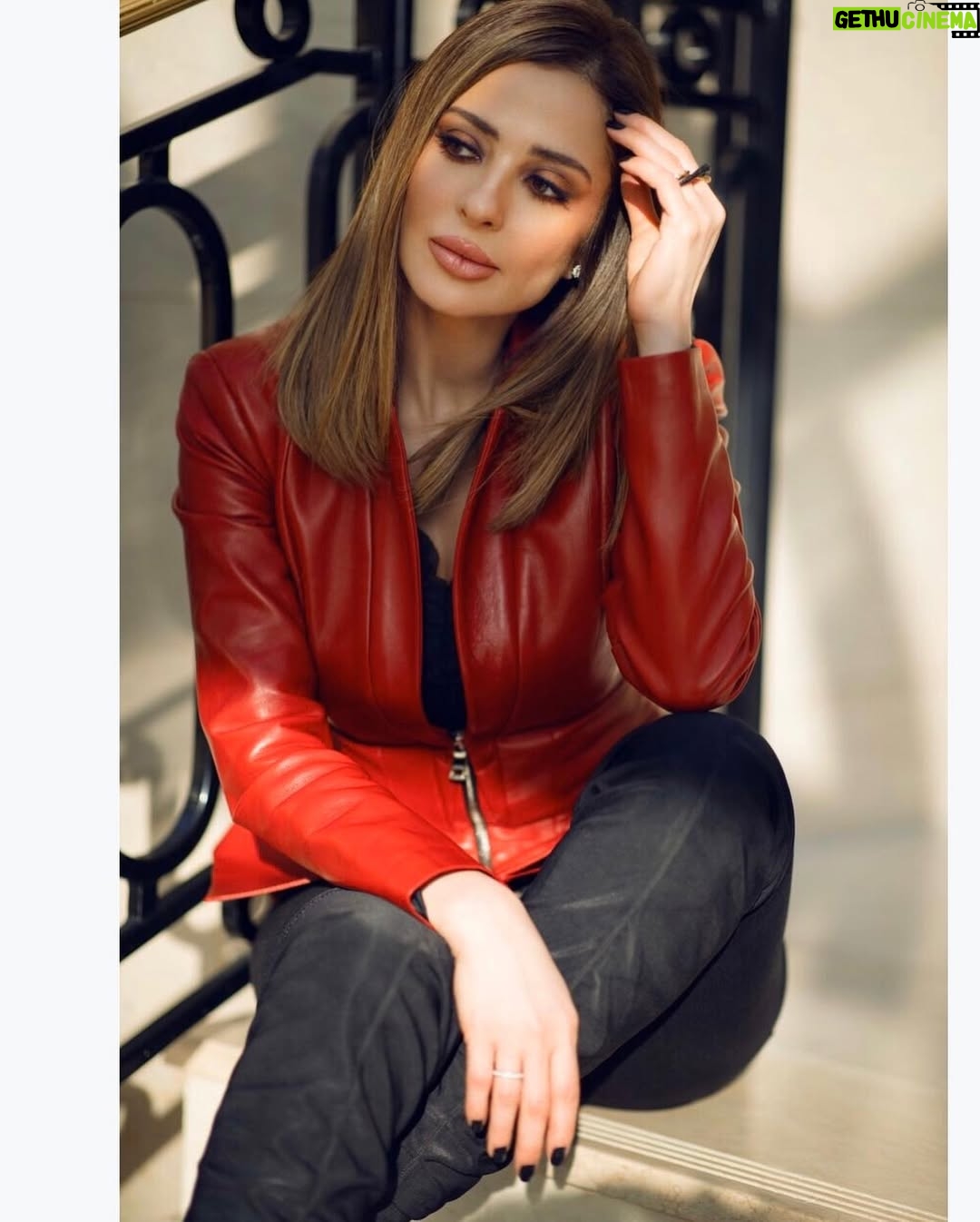 Wafaa El Kilani - 70.1K Likes - Ł
Ų±Ų§ŲŲØš
#ŁŁŲ§Ų”_Ų§ŁŁŁŁŲ§ŁŁ
#Ł
ŲµŲ± ā
Styled by @youmnamoustafa āPhotography @bilohussein ā
Make up @monagamalofficial ā
Hair @hassanbourji_
@pearlandrubies