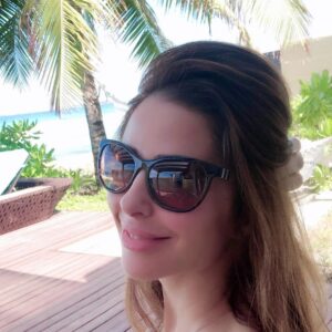 Wafaa El Kilani Instagram - للناس الطيبين كل سنة وانتم طيبين 
ويارب سنة خير وحب للجميع ❤️ 🎊🎉🎊🎉🎊🎉🎊🎉🎊🎉
#وفاء_الكيلاني 
#كل_عام_وأنتم_بخير 
#happy_new_year 
#2019