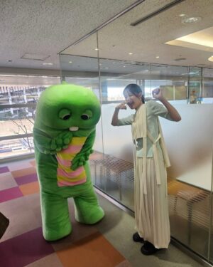 Wakana Matsumoto Instagram - .

.

.

みなさま！
Dr.アシュラ第1話をご覧いただきありがとうございました！

ハラハラドキドキ

バタバタザワザワ

チガウチガウソウジャナイ

.

来週の第2話も修羅場が待っています是非！

1.歯磨きしゅらしゅしゅしゅ
2.トンネル寒かった
3.美術部さん、すごいよ
4.本当、感動。すごすぎる
5.ガチャピンとの思い出