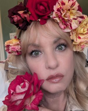 Wendi McLendon-Covey Instagram - Spring is here, and our roses are exploding! Straight from the yard and onto my head (you can achieve this look by pushing the thorns directly into your scalp!) Nature! It's right outside!