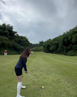 Wiwid Gunawan Instagram - - Bobby Jones(Golf adalah permainan yang paling mirip dengan kehidupan. Kadang kamu mendapat nasib buruk dari pukulan yang bagus; kadang kamu mendapat nasib baik dari pukulan yang buruk - tapi kamu harus memainkan bola itu dari tempatnya berada.) #golf #for #fun #happy #beauty #love #healthy #wiwidgunawan216 #blessed #widlov❣️