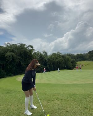 Wiwid Gunawan Instagram - - Bobby Jones(Golf adalah permainan yang paling mirip dengan kehidupan. Kadang kamu mendapat nasib buruk dari pukulan yang bagus; kadang kamu mendapat nasib baik dari pukulan yang buruk - tapi kamu harus memainkan bola itu dari tempatnya berada.) #golf #for #fun #happy #beauty #love #healthy #wiwidgunawan216 #blessed #widlov❣️