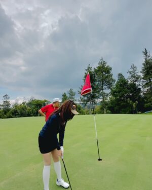 Wiwid Gunawan Instagram - - Bobby Jones(Golf adalah permainan yang paling mirip dengan kehidupan. Kadang kamu mendapat nasib buruk dari pukulan yang bagus; kadang kamu mendapat nasib baik dari pukulan yang buruk - tapi kamu harus memainkan bola itu dari tempatnya berada.) #golf #for #fun #happy #beauty #love #healthy #wiwidgunawan216 #blessed #widlov❣️