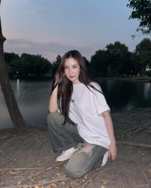 Worranit Thawornwong Instagram - 🤎🤍