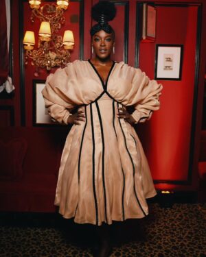 Wunmi Mosaku Instagram - London Looks! Big shout out to @shameelahhicks my stylist for coming through with my vision of highlighting black designers on @sinnersmovie press tour! All but one fit, has been made by a black designer, even one of my own in Mexico!
It looks good. You did well 😄🙌🏿🙏🏿
Watch the full interview @thebritishblacklist

📸 @jonathanjacobs
💇🏿‍♀️ @dionnesmithhair
💄 @joyadenuga
Tailoring @karinacardonacustomade