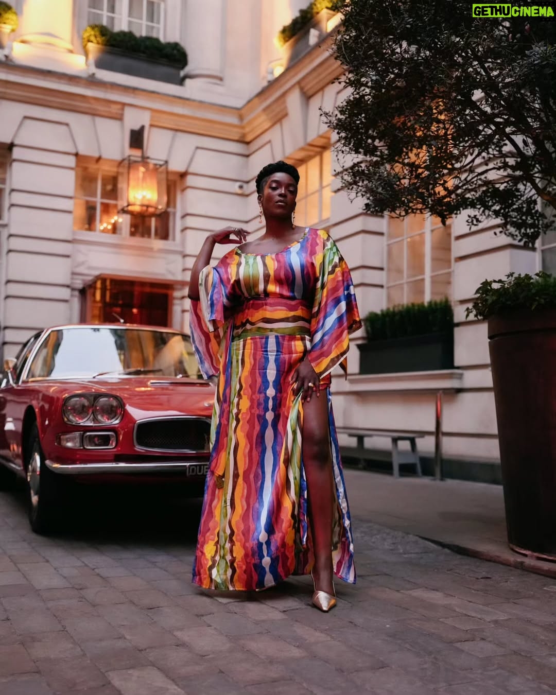 Wunmi Mosaku - 19.5K Likes - London Looks! Big shout out to @shameelahhicks my stylist for coming through with my vision of highlighting black designers on @sinnersmovie press tour! All but one fit, has been made by a black designer, even one of my own in Mexico!
It looks good. You did well šššæššæ
Watch the full interview @thebritishblacklist
šø @jonathanjacobs
ššæāāļø @dionnesmithhair
š @joyadenuga
Tailoring @karinacardonacustomade