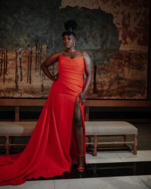 Wunmi Mosaku Instagram - #SinnersMovie is out this Friday!! Thanks for the warm welcome home, London!!

👗 @shameelahhicks
💇🏿‍♀️ @dionnesmithhair
💄 @joyadenuga
📸 @karisbeau