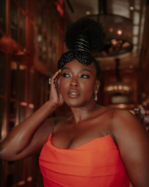 Wunmi Mosaku Instagram - #SinnersMovie is out this Friday!! Thanks for the warm welcome home, London!!

👗 @shameelahhicks
💇🏿‍♀️ @dionnesmithhair
💄 @joyadenuga
📸 @karisbeau