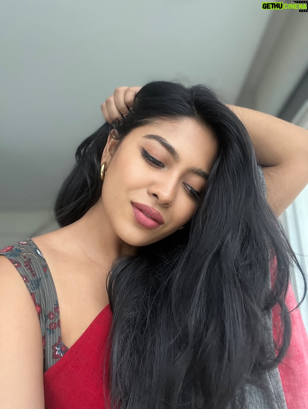 Xefer Rahman - 19.6K Likes - নিয়ে যাবে কি আমায় দূরে কল্পনায় ?
#niyejabeki #daagi #xefer