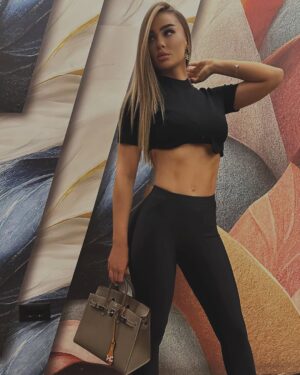 Xhensila Myrtezaj Instagram - My show vibes… 🔊 🖤