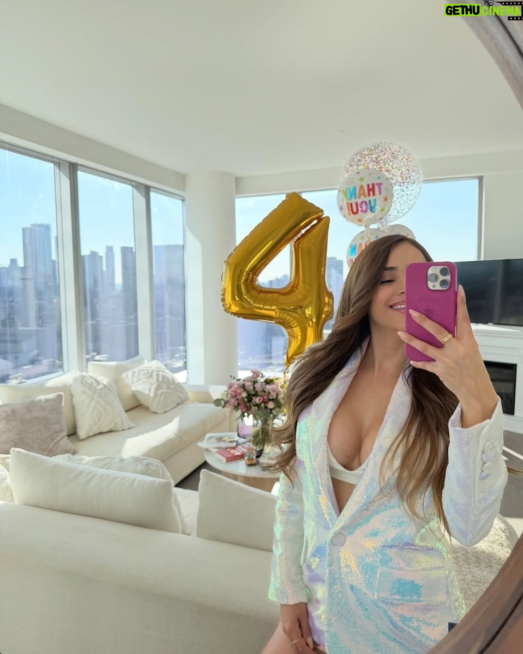 Yanet Garcia - 100.4K Likes - This month is very special for me because it’s been 4 years since I started OnlyFans @onlyfans and It has completely changed my life and I feel very grateful for all the love and support you have always given me because without you guys this would not be possible. Thank you to everyone who has been part of my team during this time and for being part of this dream. It has been a great adventure full of many experiences, learnings and a lot of teamwork. OnlyFans has been a tool that is helping me fulfil other long-term dreams and I feel very grateful for this.
Let’s celebrate together 🥳
Sending you all lots of love ❤️🫶🏻
GRACIAS A TODOS POR SER PARTE DE MIS SUEÑOS 🙏🏻
4 AÑOS CREANDO CONTENIDO EXCLUSIVO PARA USTEDES CON MUCHOOOOO AMOR 🤗
The best team ever @rafaelarroyo @dievko @diegoalanis__ph @kevinrivasmakeup @carlosdeanda20 ❤️