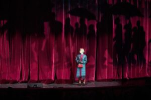 Yanina Studilina Instagram - « Кто испытал наслаждение творчества, для того все другие наслаждения уже не существуют.» А. П. Чехов 

🎭 С Днем Театра 🎭

Очень жду вас нас своих спектаклях. Фото из спектакля «Мастер и Маргарита», который в апреле переезжает на сцену театра Сатиры.

«Мастер и Маргарита. История Любви» 

9 апреля ( Театр на Малой Ордынке)
26 апреля, 25 мая ( Театр Сатиры)

📸 @__sergius_