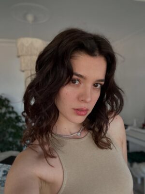 Yaprak Medine Instagram - çok güzelim, hepsi