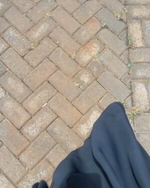 Yasmin Said Instagram - Jumaa Quweis 🖤🩷🤍

#jumaa #jumaamubarak❤️ #jumaat #jumaahmubarak❤️ #jumaat_challenge #jumaahmubarakah #jumaatbarakah🌙