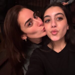 Yasmina El-Abd Instagram - what a ride !!!! 

no amount of thank yous will ever suffice.
what a team and what a labor of love this was.
I feel so proud of all of us and what we’ve created - a project so so important. as much as lam shamseya is a tough watch, I urge you to keep the conversation going. it is our duty to protect our children and our communities. I truly hope our show continues to have a lasting impact on all of us forcing us to do better and spark more conversations. I will forever and ever be indebted to this whole family for making shooting this show the most rewarding experience. 

we did it !!! 

امبارح كانت آخر حلقة من لام شمسية… عندي مشاعر كتييير أوي مختلطة مش عارفة هعرف أعبر عنها بالكلام هنا و لا لأ بس أنا فخورة جداً جداً بكل عيلة لام شمسية من أصغر حد لأكبر حد. ما كانتش رحلة سهلة أبداً لكن احساسنا كلنا اننا بنساهم و لو بجزء بسيط في حماية مجتمعنا و توعيته كان مقوينا على الرحلة… يا رب تكونوا اتبسطوا معانا كل سنة و انتم طيبين
أما فريق العمل بقولهم: روحوا نامواااا

🫶🏼🫶🏼🫶🏼🫶🏼
