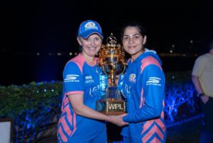 Yastika Bhatia Instagram - Blessed to be part of this group💙😇
@mumbaiindians 🏆