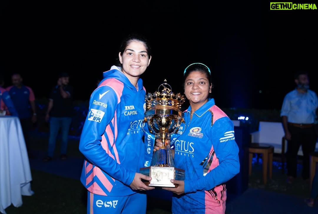 Yastika Bhatia - 47.7K Likes - Blessed to be part of this group💙😇
@mumbaiindians 🏆
