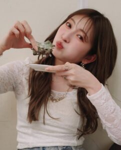 Actress Yoshida Akari HD Photos and Wallpapers April 2025