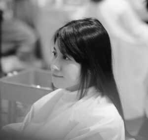 Yu Han Lien Instagram - 有心理準備
知道這次任務需要剪頭髮
詢問可以捐髮的長度之後
髮廊會幫我捐給公益單位
前面兩束
設計師說我可以自己剪
竟然有二十公分的頭髮可以捐
還有一個超可愛的感謝狀
今天之後洗頭髮吹頭髮會變很快了呢
大家如果之後有要剪短髮
也可以詢問髮廊有沒有合作的公益單位
換髮型的時候
還可以順便一起捐頭髮喔
清爽的日子
梳洗完畢之後
全心迎接新角色