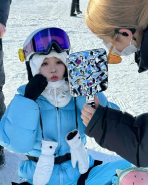 Yu Shuxin Instagram - #skiintolove 

Tmr ～！！3.11🎿