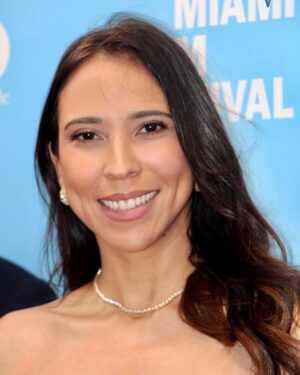Yuliet Cruz Instagram - Yuliet Cruz Delgado en la inaguracion del MFF42 #evento #niami #downtown #reecarpet #actriz #cuba #cubana #adioscuba #olympiatheatre #miamifilmfestival #rolandodiaz #directoe #yulietcruzdelgado @miamifilm @miamifilmfestival @olympiaartsmiami @adioscubaoficial @aileen_abella @yulietcruzdelgado