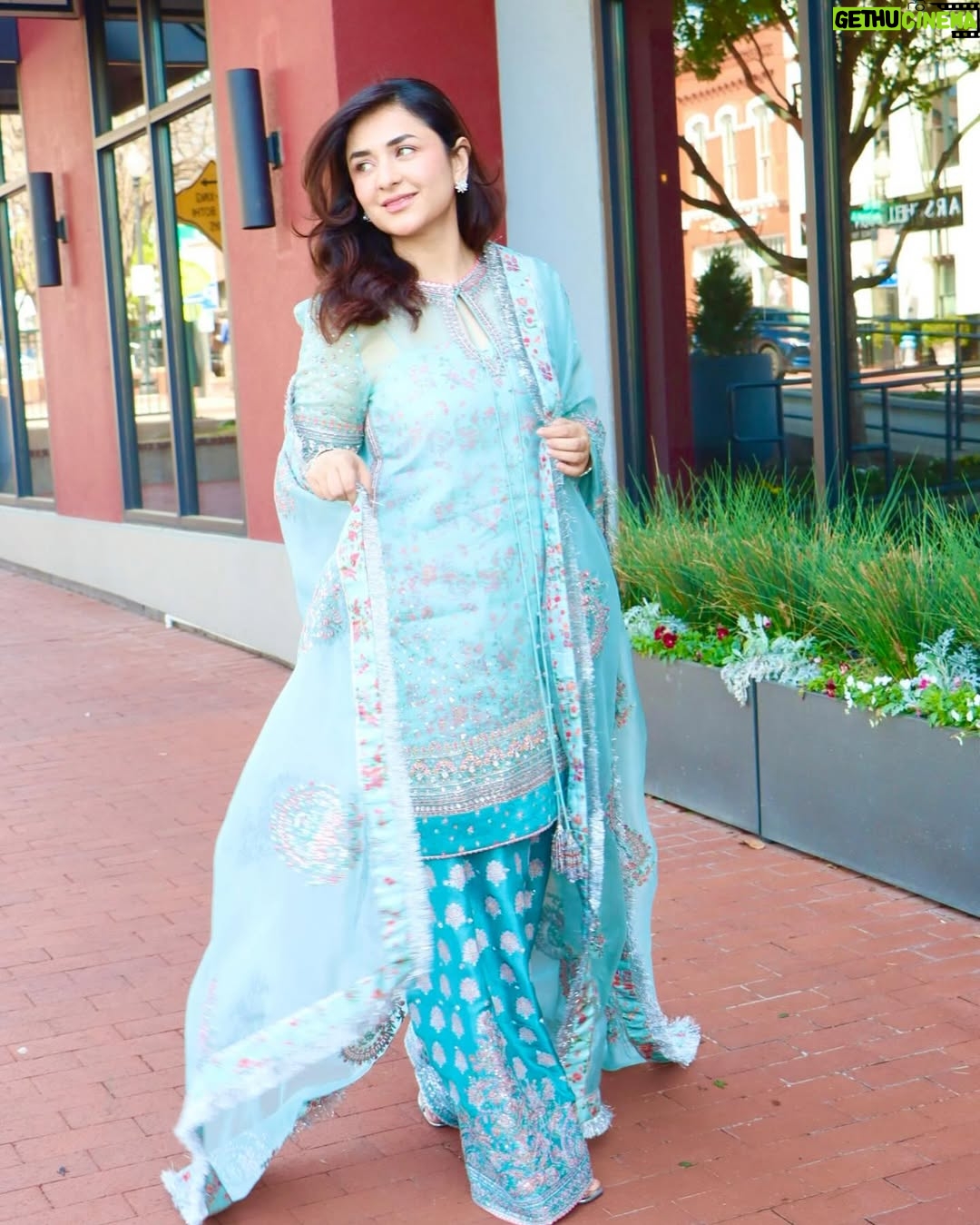 Yumna Zaidi - 736.6K Likes - Beauty of Eid 🪷🍬🫂 🧿
When creation is tastefully done @hussainrehar.official 🎀