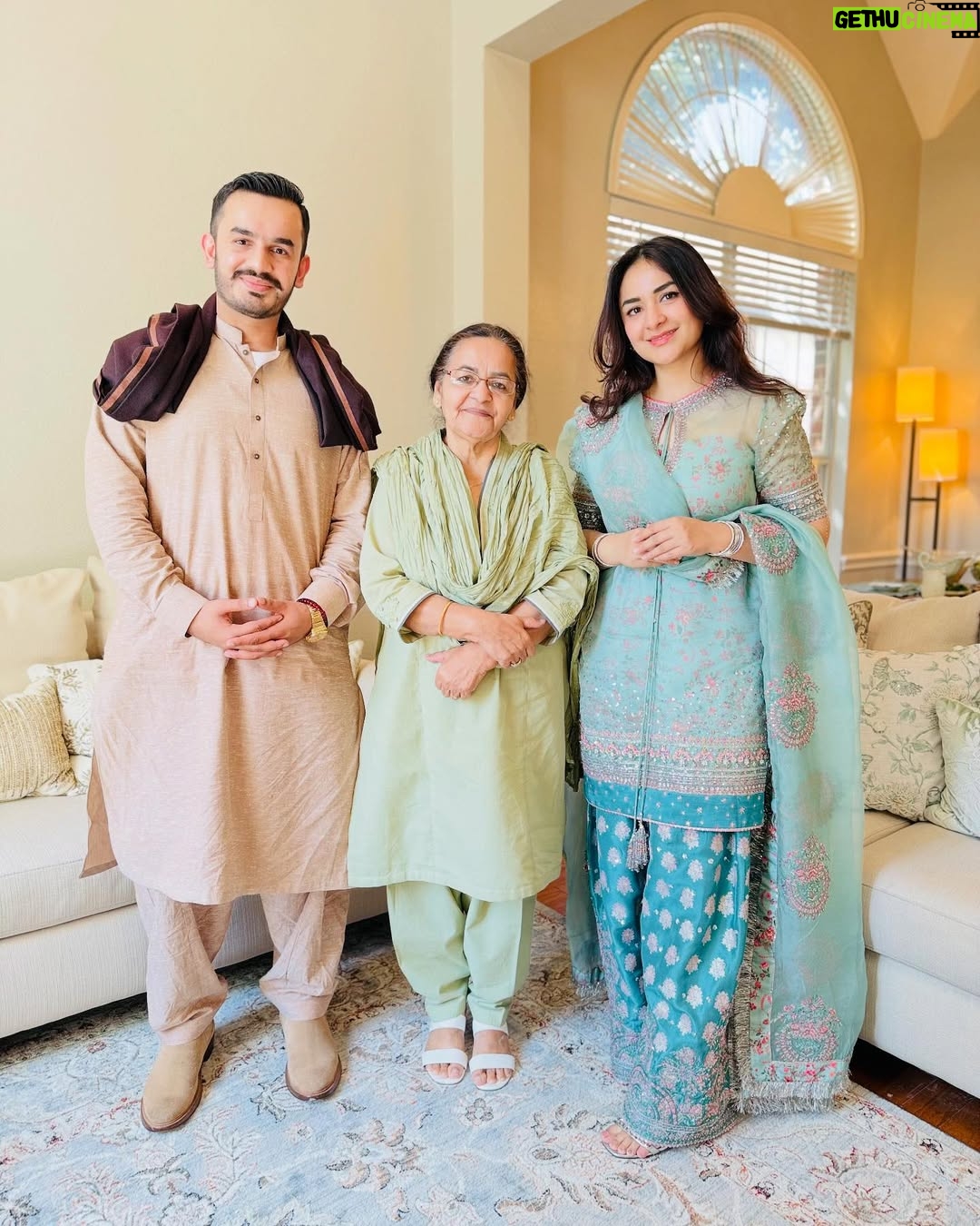 Yumna Zaidi - 736.6K Likes - Beauty of Eid 🪷🍬🫂 🧿
When creation is tastefully done @hussainrehar.official 🎀