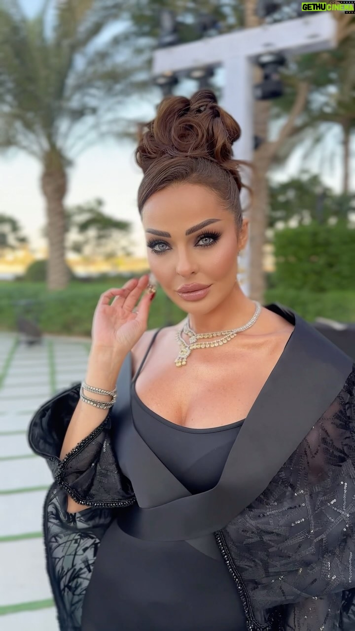Zain Karazon - 10.9K Likes - Ų£ŁŁŲÆ Ł
Ų§Ų¹ŁŲÆŁ Ų“Ł āŗļø
ā¦ā¦.
fashion #bloggerstyle #amman #love #eyemakeup #beauty #makeuplooks #explore #dubai #kuwait #glow #Ł
ŁŁŲ§Ų¬#phšµšø#Ų§ŁŲ³ŲØŁŁŲ±_explore #Ų§ŁŲ§Ų±ŲÆŁ #Ł
Ų§ŁŁŲ§Ų¬ #lifestyle #Ų§ŁŲ§Ł
Ų§Ų±Ų§ŲŖš¦šŖ #Ų§ŁŲ³Ų¹ŁŲÆŁŲ© #ŁŲ·Ų± #Ł
ŲµŲ± #explorepage #hairstyles #model#bloggerstyle#trending #zkbeauty #zainkarazon #zkbeautyshop