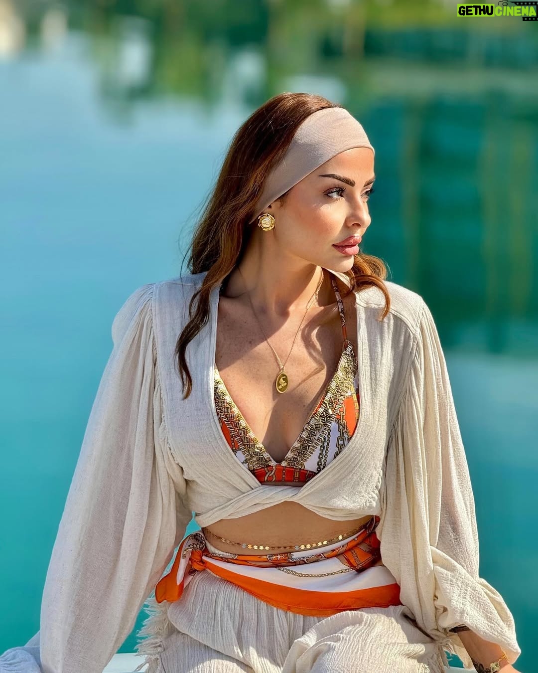 Zain Karazon - 22K Likes - The dreamers never get old 🤍🕊️🤍
…..
#loveyourself #zain_karazon #pink #dubai🇦🇪#
#love #explore #viralvideos #fyp #اكسبلور#zain_karazon