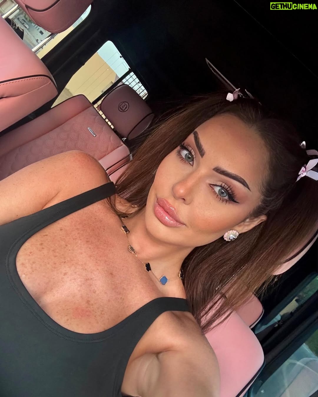 Zain Karazon - 10K Likes - hello 🎀
……
fashion #bloggerstyle #amman #love #eyemakeup #beauty #makeuplooks #explore #dubai #kuwait #glow #مكياج#ph🇵🇸#اكسبلور_explore #الاردن #ماكياج #lifestyle #الامارات🇦🇪 #السعودية #قطر #مصر #explorepage #hairstyles #model#bloggerstyle#trending #zkbeauty #zainkarazon #zkbeautyshop