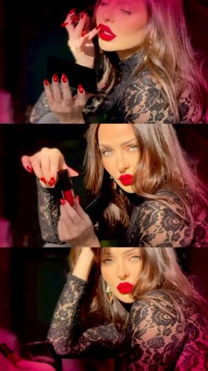 Zain Karazon Instagram - my valentine 🌹 with zk lipstick shade 17 💋💄💋
