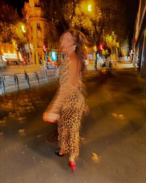 Zain Karazon Instagram - I don’t resemble anyone, I only resemble my heart 🤍🕊️🤍
…….

fashion #bloggerstyle #amman #love #eyemakeup #beauty #makeuplooks #explore #dubai #kuwait #glow #مكياج#ph🇵🇸#اكسبلور_explore #الاردن #ماكياج #lifestyle #الامارات🇦🇪 #السعودية #قطر #مصر #explorepage #hairstyles #model#bloggerstyle#trending #zkbeauty #zainkarazon #zkbeautyshop