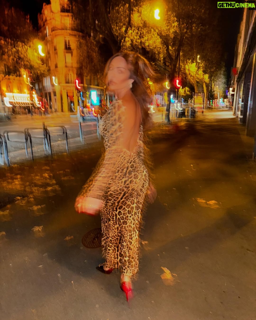 Zain Karazon - 16.4K Likes - I don’t resemble anyone, I only resemble my heart 🤍🕊️🤍
…….
fashion #bloggerstyle #amman #love #eyemakeup #beauty #makeuplooks #explore #dubai #kuwait #glow #مكياج#ph🇵🇸#اكسبلور_explore #الاردن #ماكياج #lifestyle #الامارات🇦🇪 #السعودية #قطر #مصر #explorepage #hairstyles #model#bloggerstyle#trending #zkbeauty #zainkarazon #zkbeautyshop